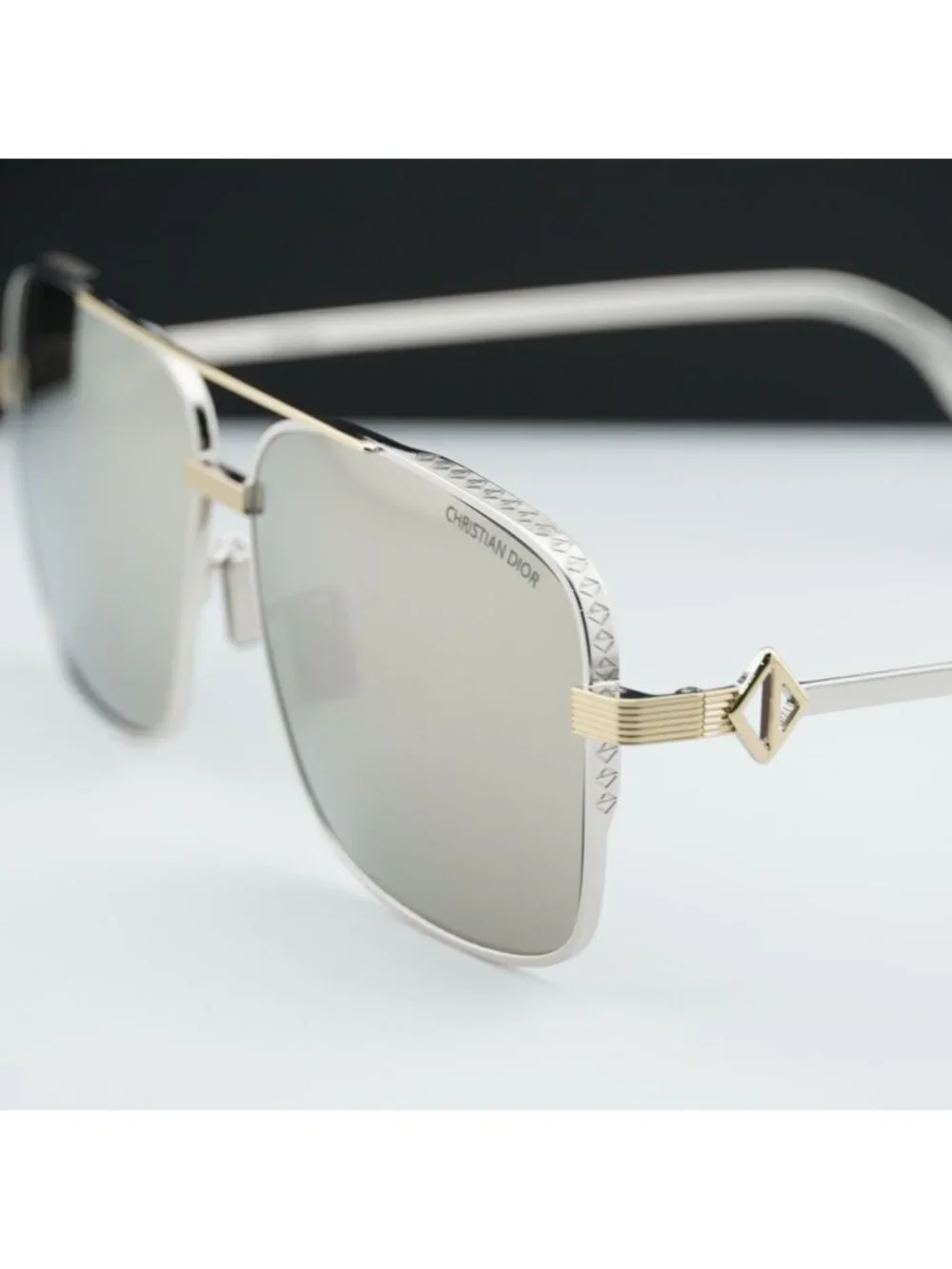 Dior CD DIAMOND S9F F2A5 Square Sunglasses – Palladium / Silver Mirror